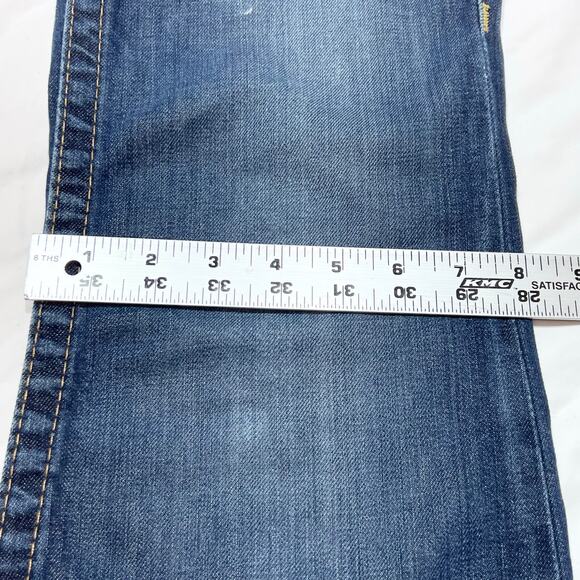 True Religion Candice Flared Jeans Women 26W x 28L Blue Light Washed Distressed - Picture 8 of 13